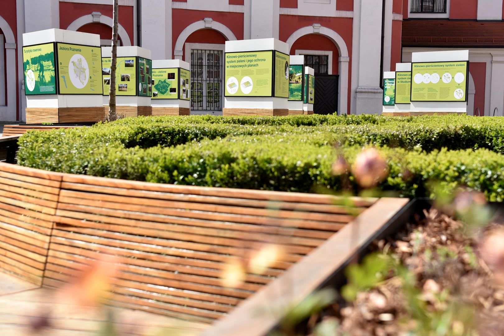 “Z natury rzeczy w Poznaniu”, czyli o klinach zieleni na wystawie plenerowej w centrum miasta
