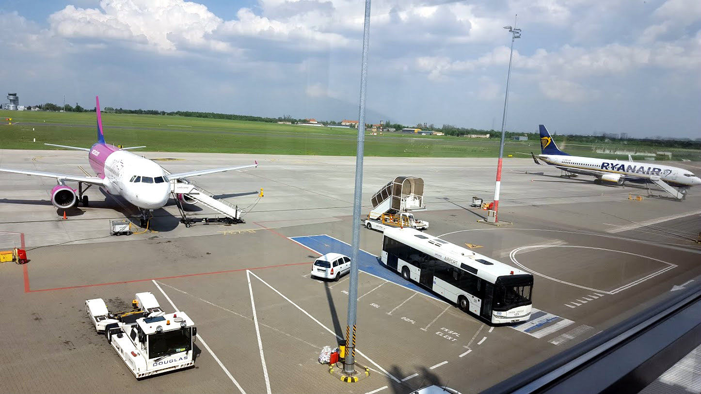 Lotnisko Poznań-Ławica chce być bardziej eko i zmniejsza swój ślad węglowy