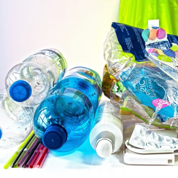 Plastikowe odpady zamiast w recyklingu częściej kończą w piecach