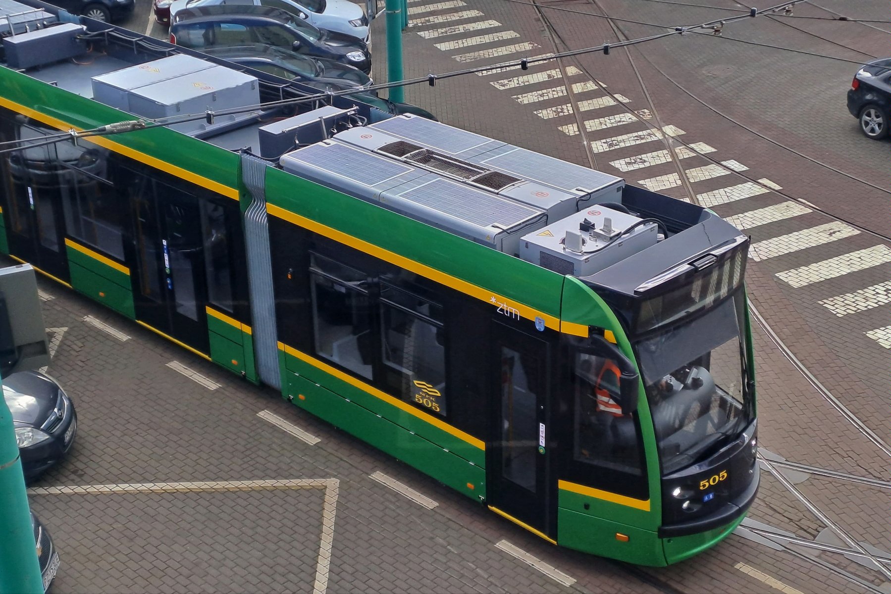 MPK Poznań testuje panele fotowoltaiczne na tramwaju