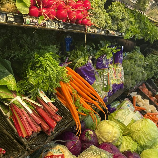 Kupujesz świeże warzywa i owoce wczesną wiosną? Na to zwróć uwagę!