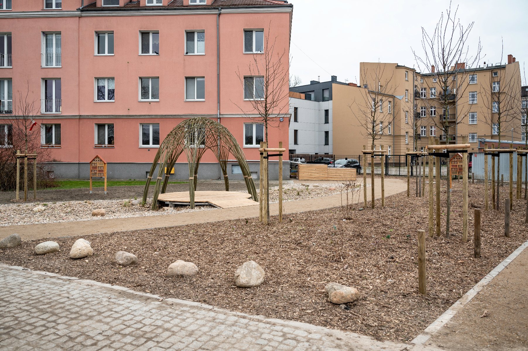 Poznań rewitalizuje przestrzeń: nowe życie terenu przy ulicy Gdańskiej