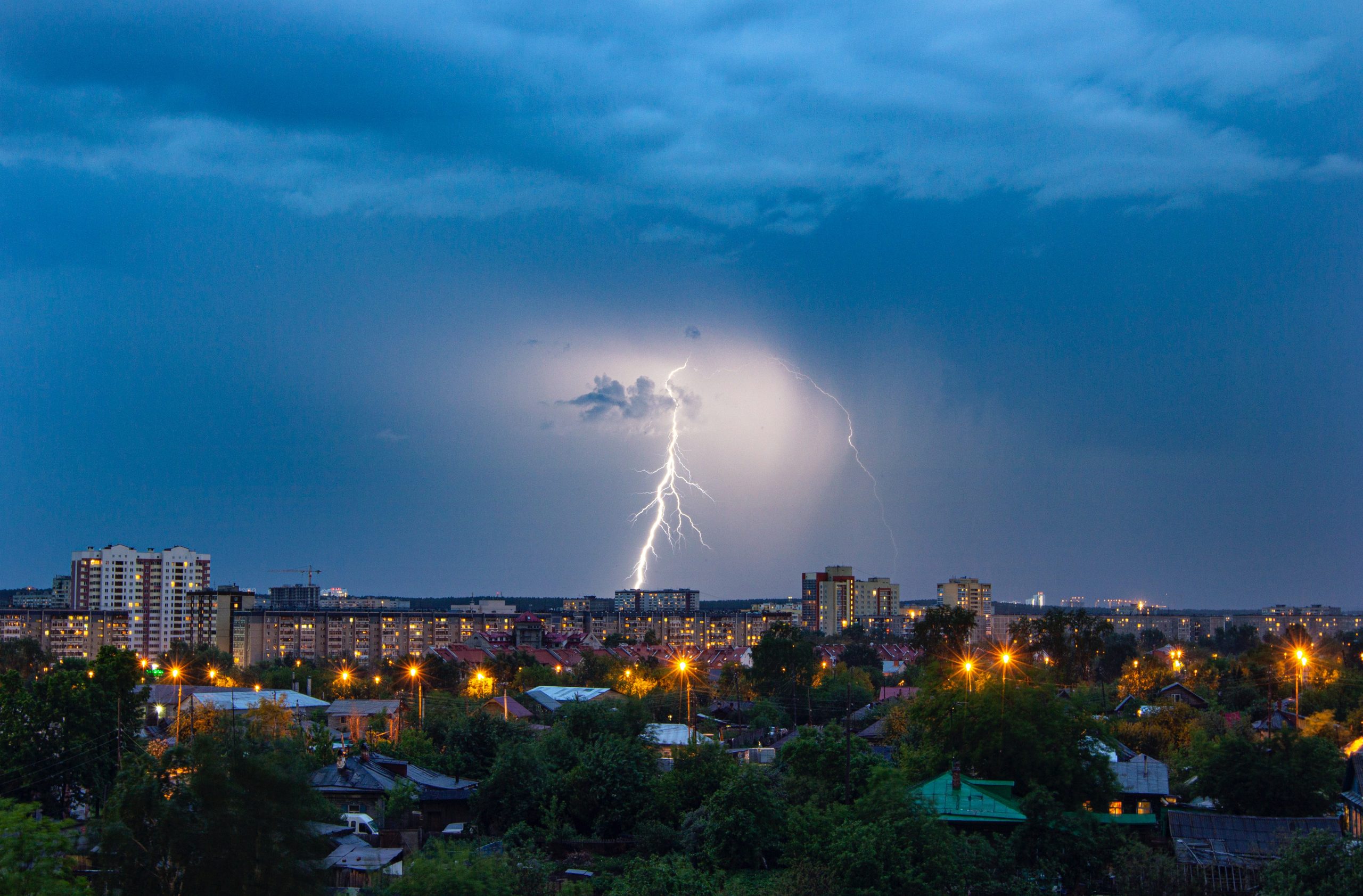 Ostrzeżenie meteorologiczne dla Wielkopolski: Nadciągają Burze